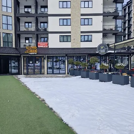 Gondola Vip 16 Apartment *