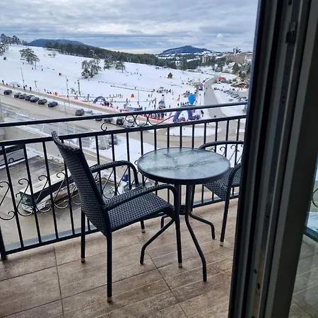 Gondola Vip 16 Apartment *