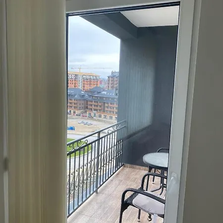 Gondola Mako Exclusive